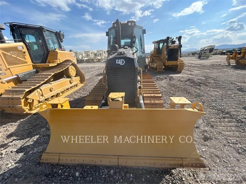 CAT D2 XL بلدوزرات مجنزرة