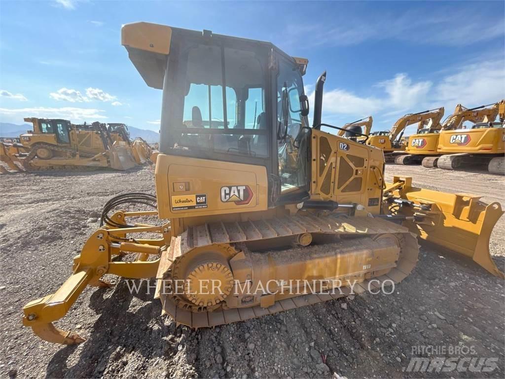 CAT D2 XL بلدوزرات مجنزرة