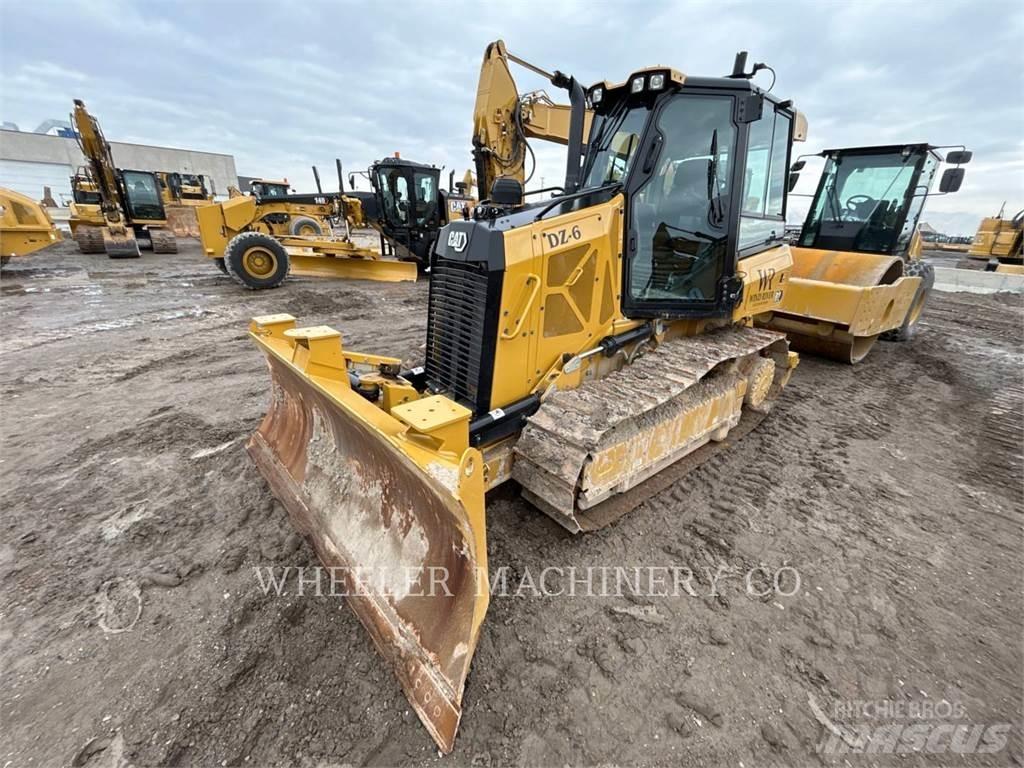 CAT D2 XL بلدوزرات مجنزرة
