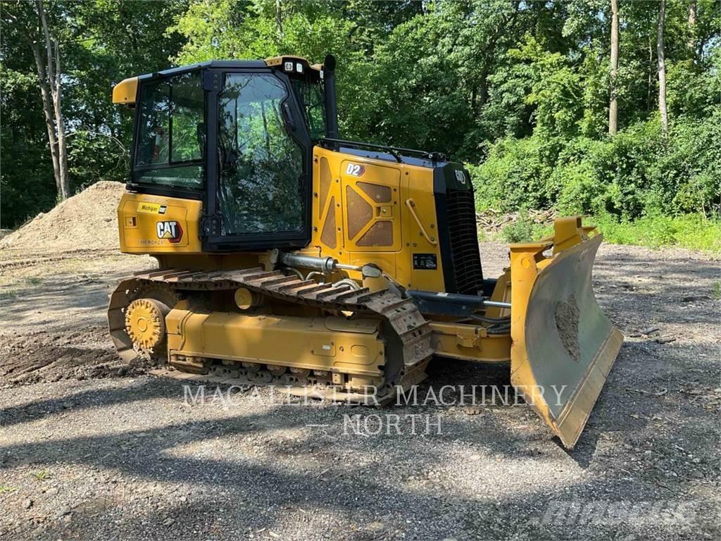 CAT D2 XL AZ2 بلدوزرات مجنزرة