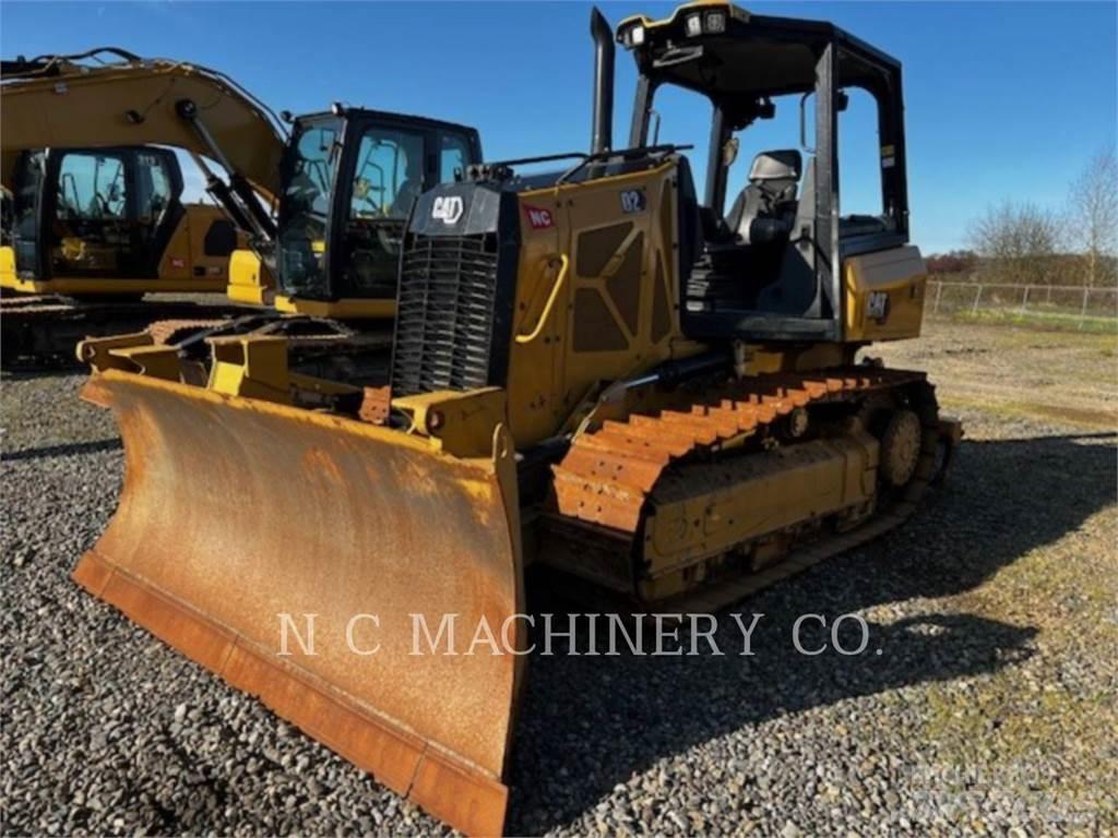 CAT D2 XLCN بلدوزرات مجنزرة