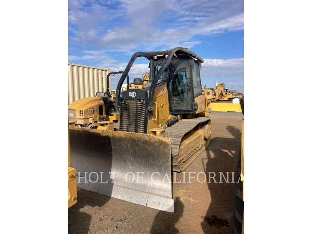 CAT D3 بلدوزرات مجنزرة