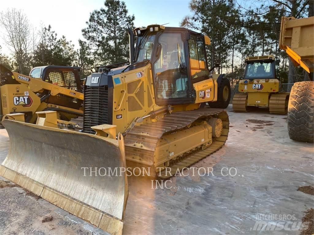 CAT D3 بلدوزرات مجنزرة