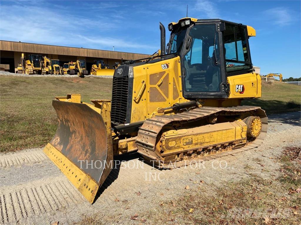 CAT D3 بلدوزرات مجنزرة