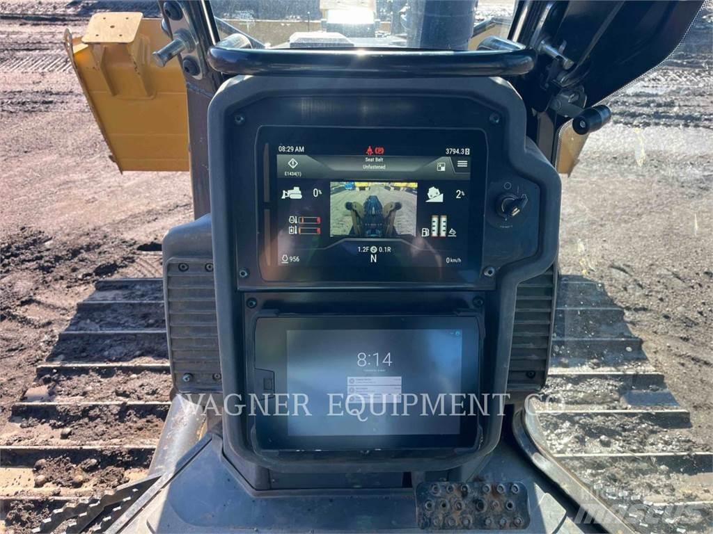 CAT D3 بلدوزرات مجنزرة