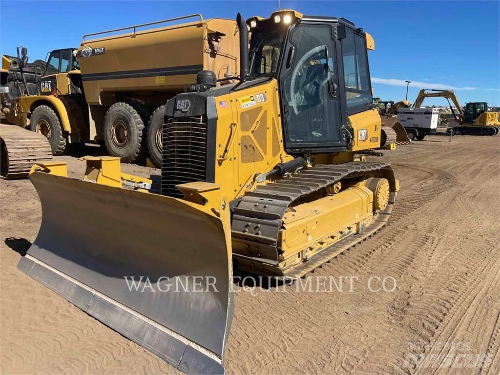 CAT D3 بلدوزرات مجنزرة