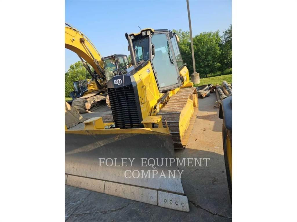 CAT D3-12I بلدوزرات مجنزرة