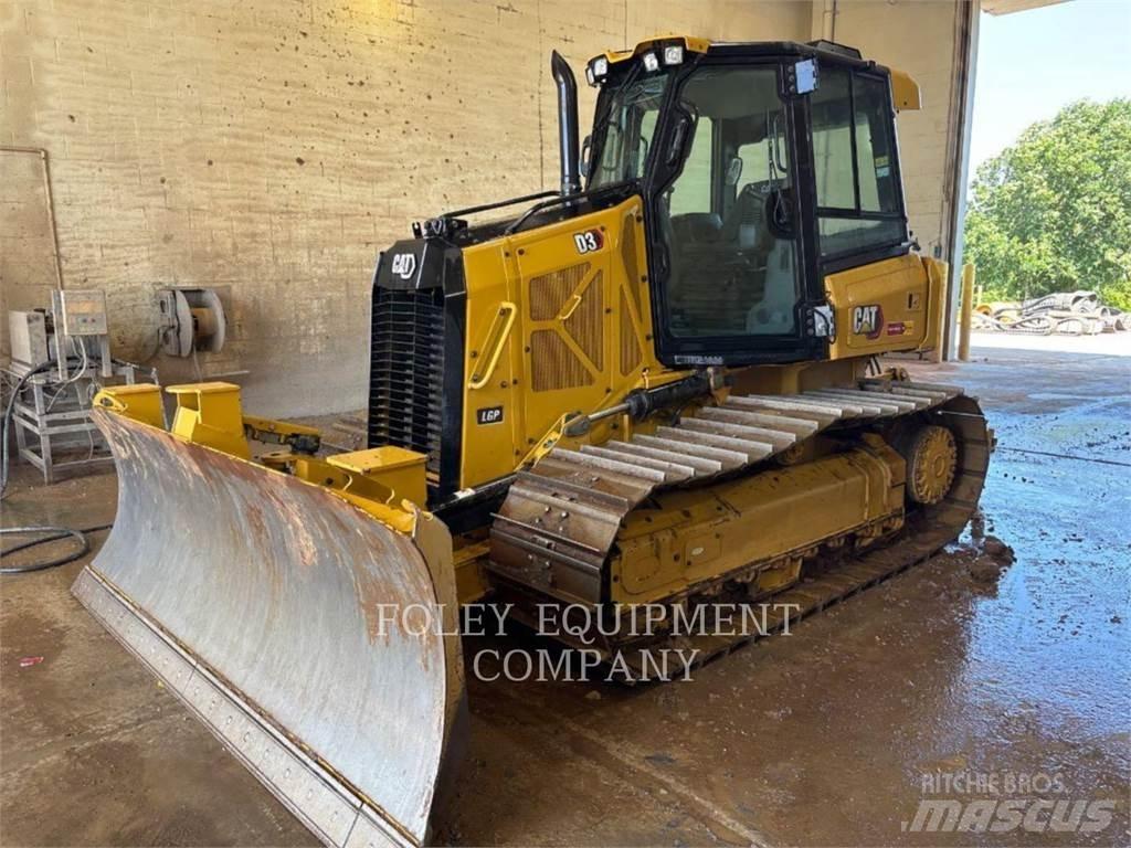 CAT D3-12LGI بلدوزرات مجنزرة