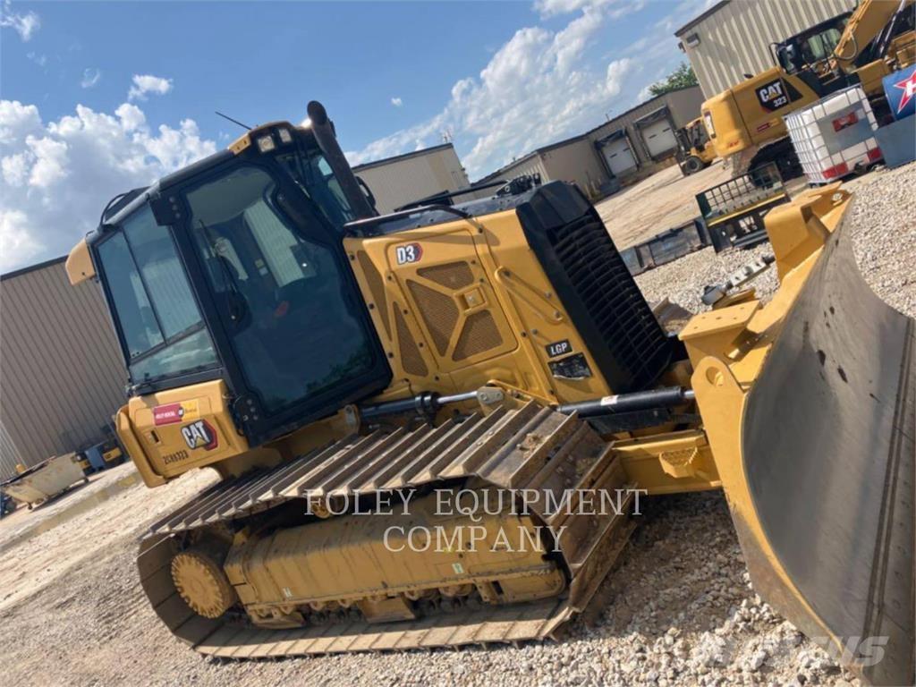 CAT D3-12LGI بلدوزرات مجنزرة