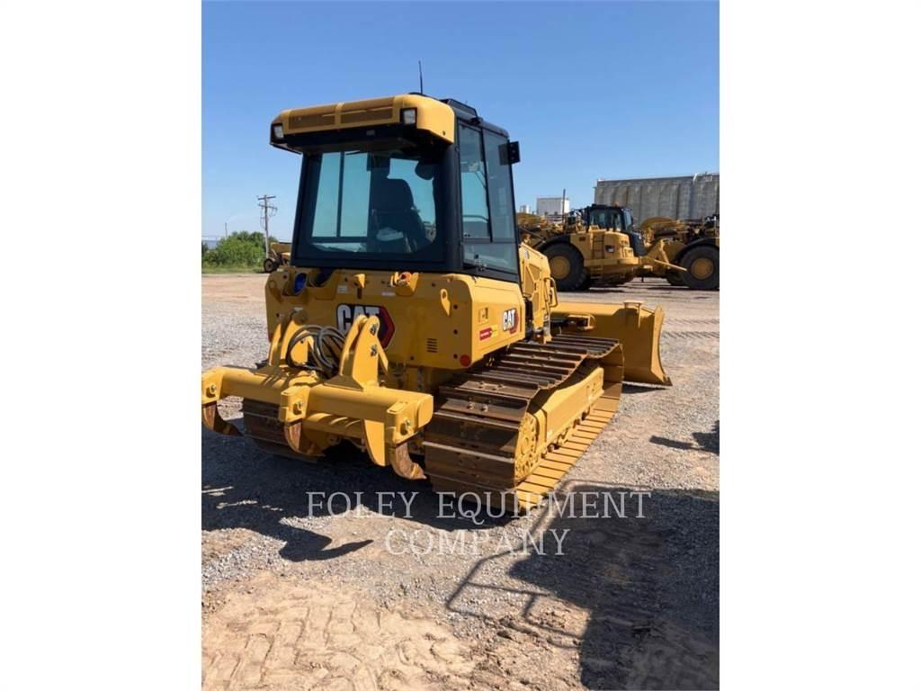 CAT D3-12LGI بلدوزرات مجنزرة
