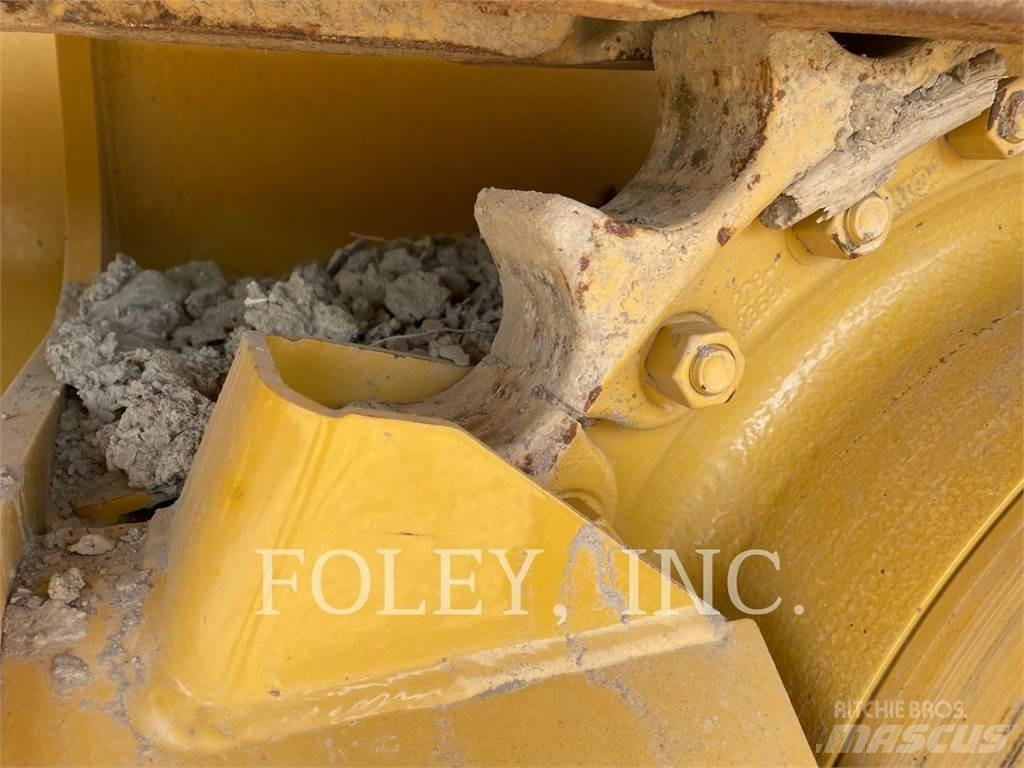 CAT D3-12LGP بلدوزرات مجنزرة