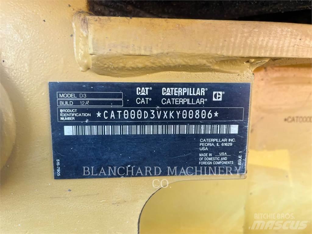 CAT D3-12LGP بلدوزرات مجنزرة