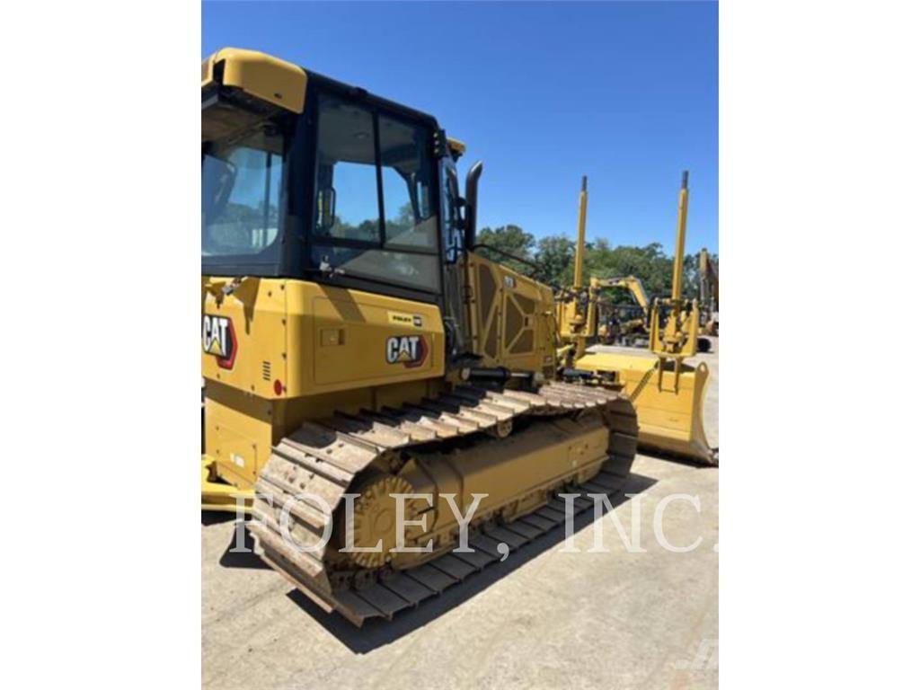 CAT D3-12LGP بلدوزرات مجنزرة