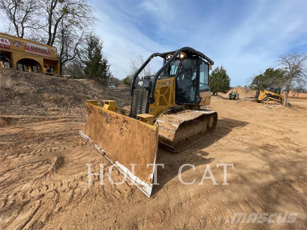 CAT D3-12LGP بلدوزرات مجنزرة