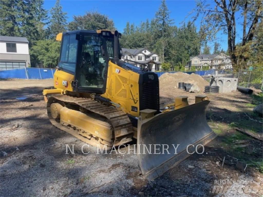 CAT D3 CB بلدوزرات مجنزرة