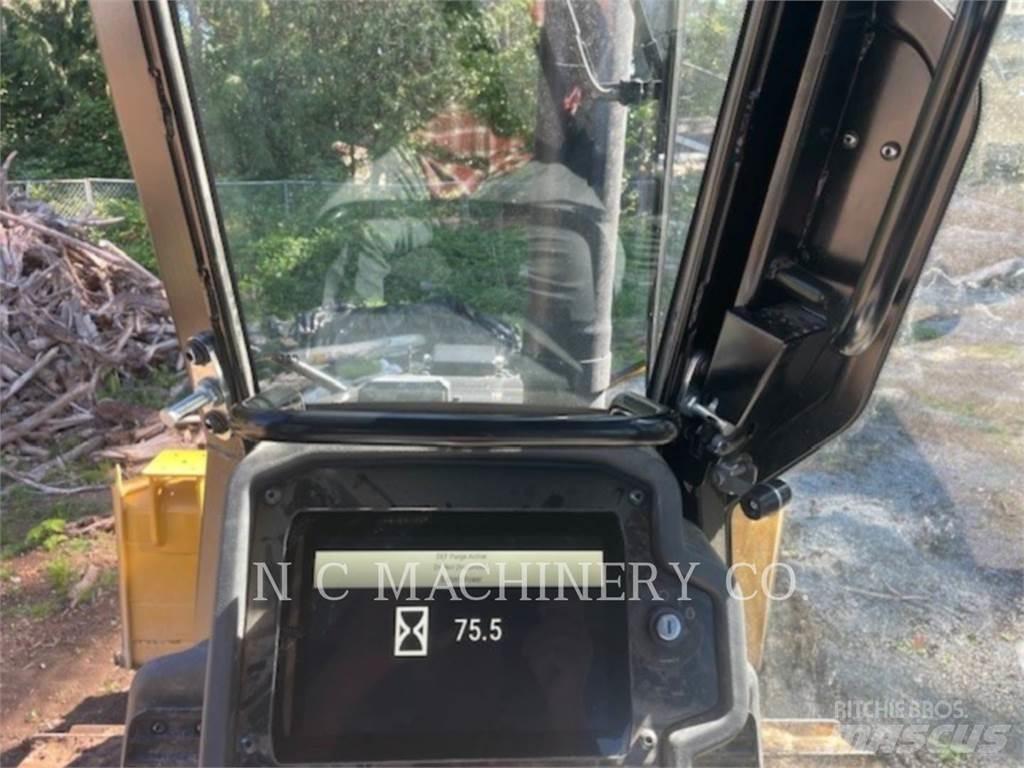 CAT D3 CB بلدوزرات مجنزرة
