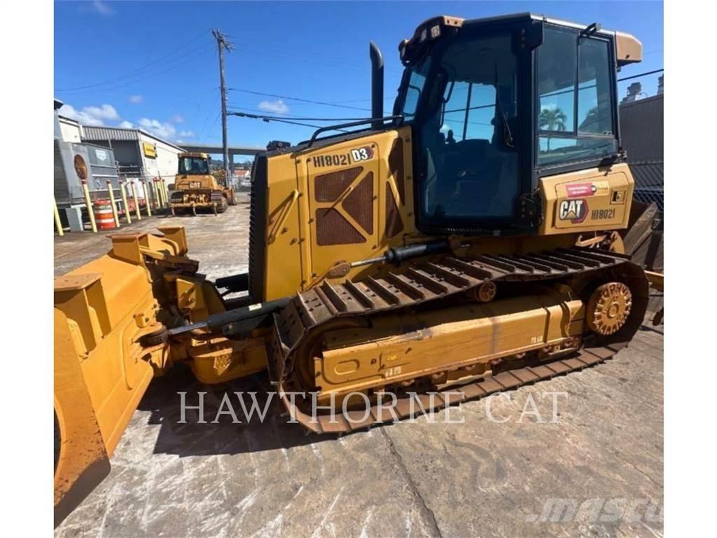 CAT D3 EW بلدوزرات مجنزرة