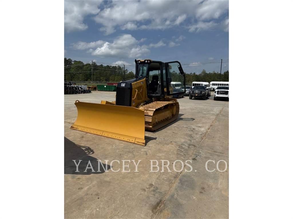 CAT D3 LGP بلدوزرات مجنزرة