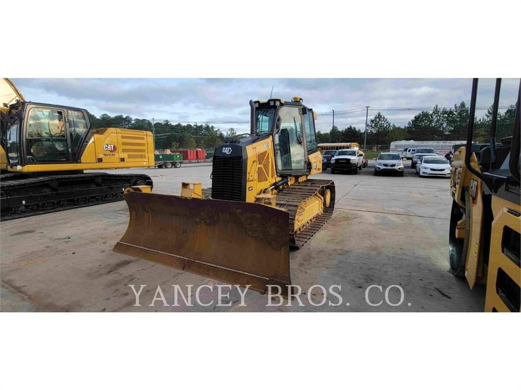 CAT D3 LGP بلدوزرات مجنزرة