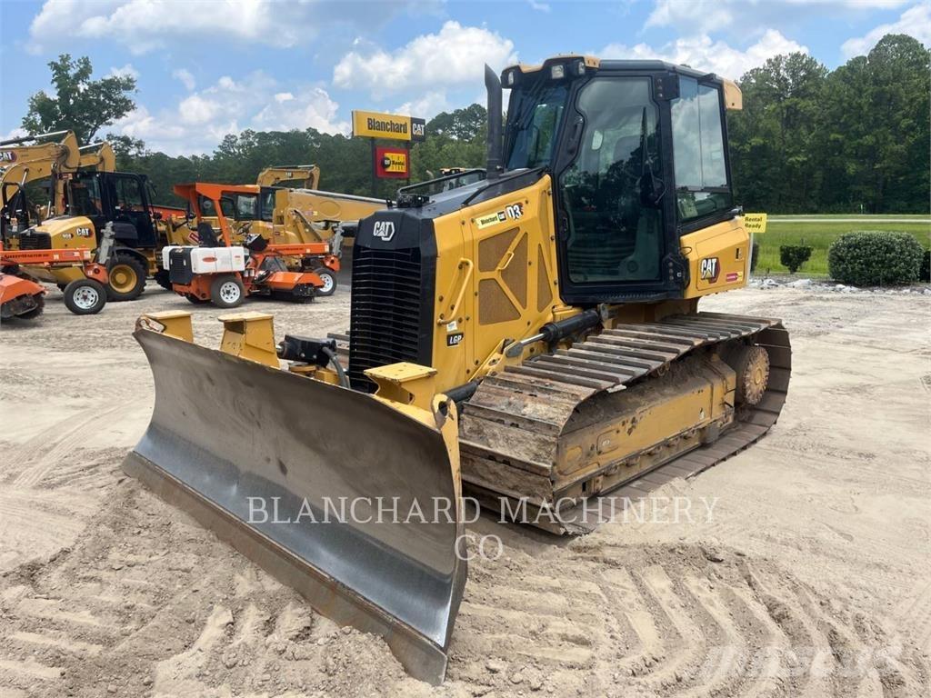 CAT D3 LGP بلدوزرات مجنزرة
