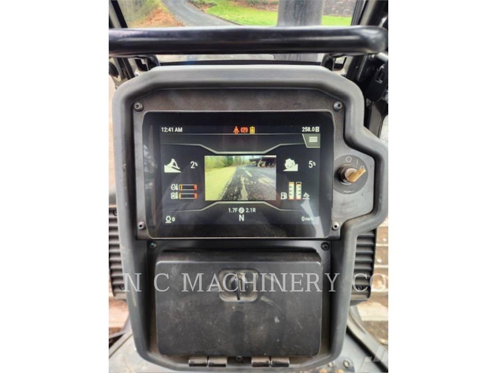 CAT D3 LGPCB بلدوزرات مجنزرة