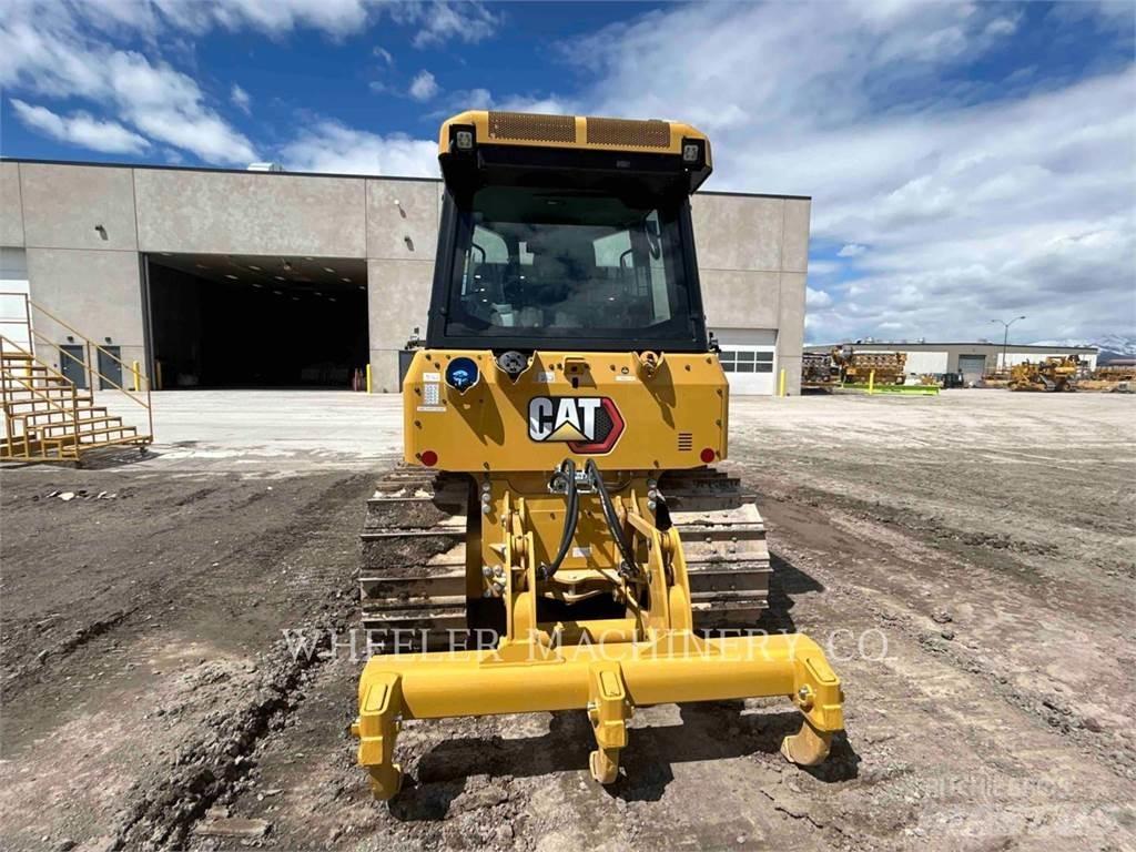 CAT D3 XL بلدوزرات مجنزرة