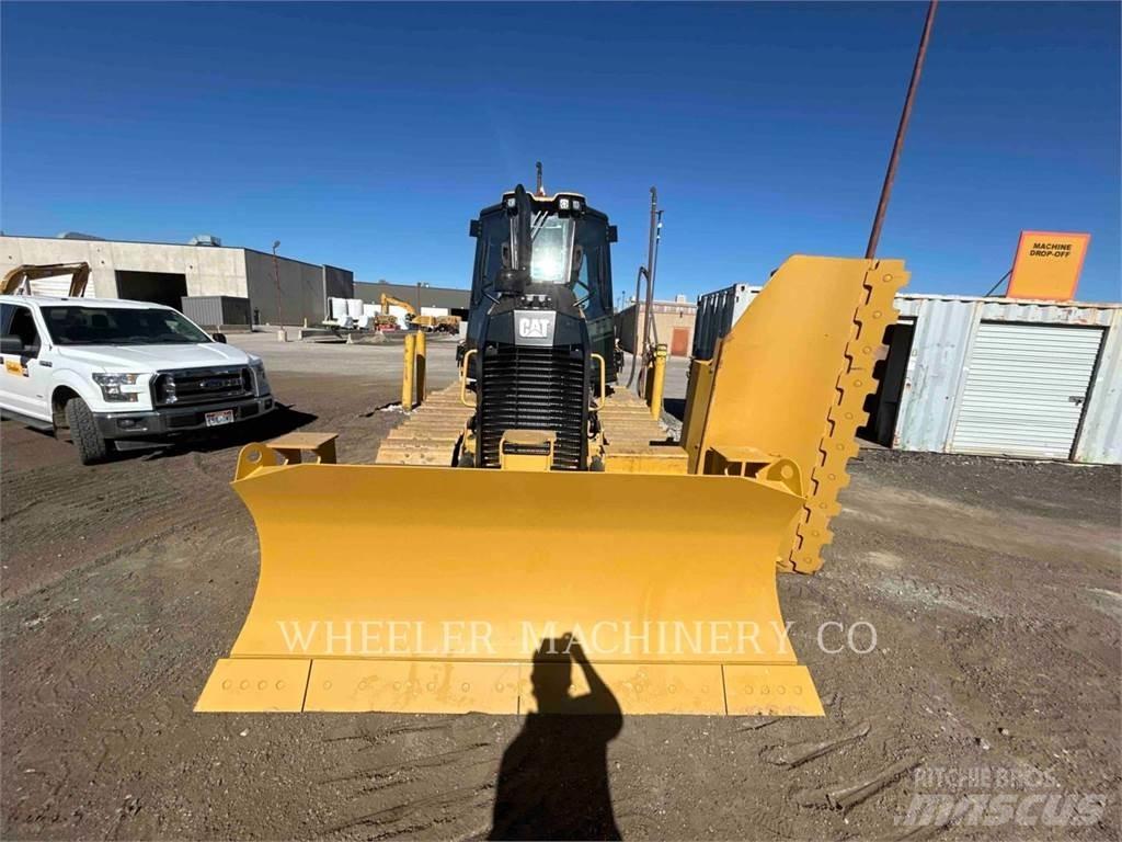 CAT D3 XL بلدوزرات مجنزرة