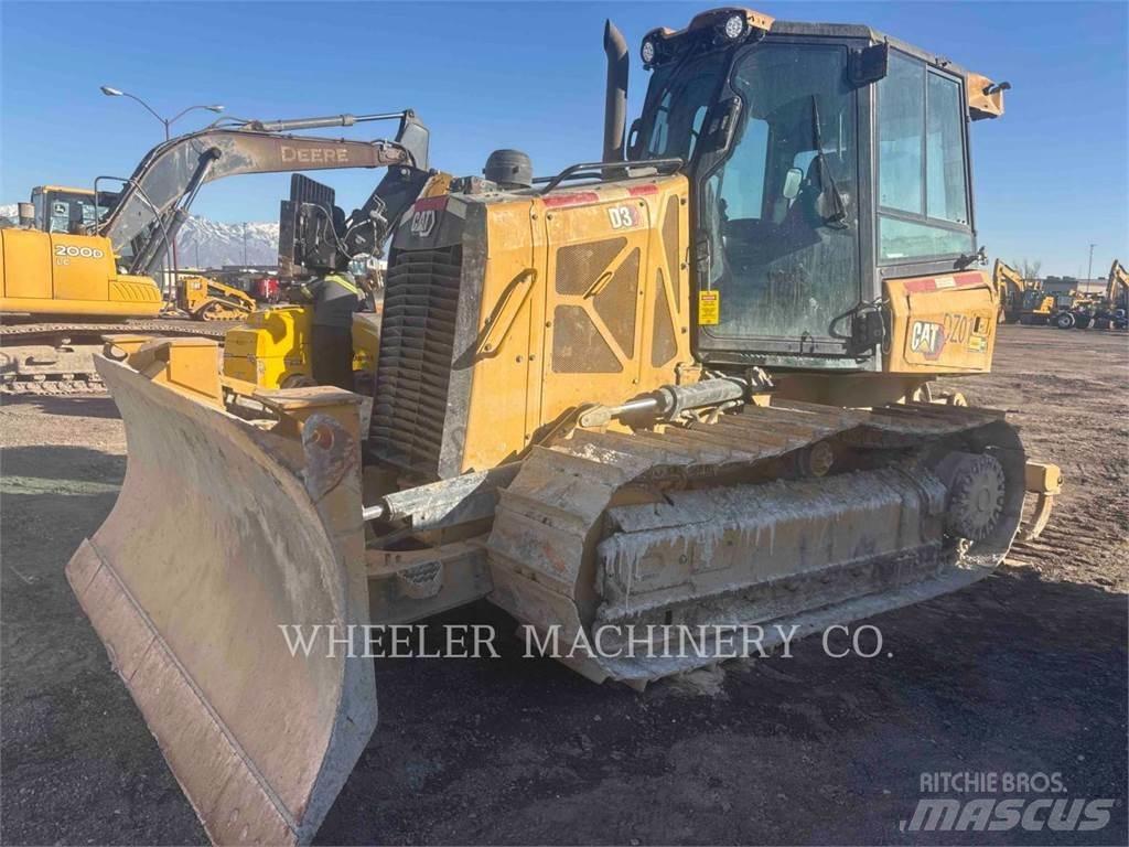 CAT D3 XL بلدوزرات مجنزرة