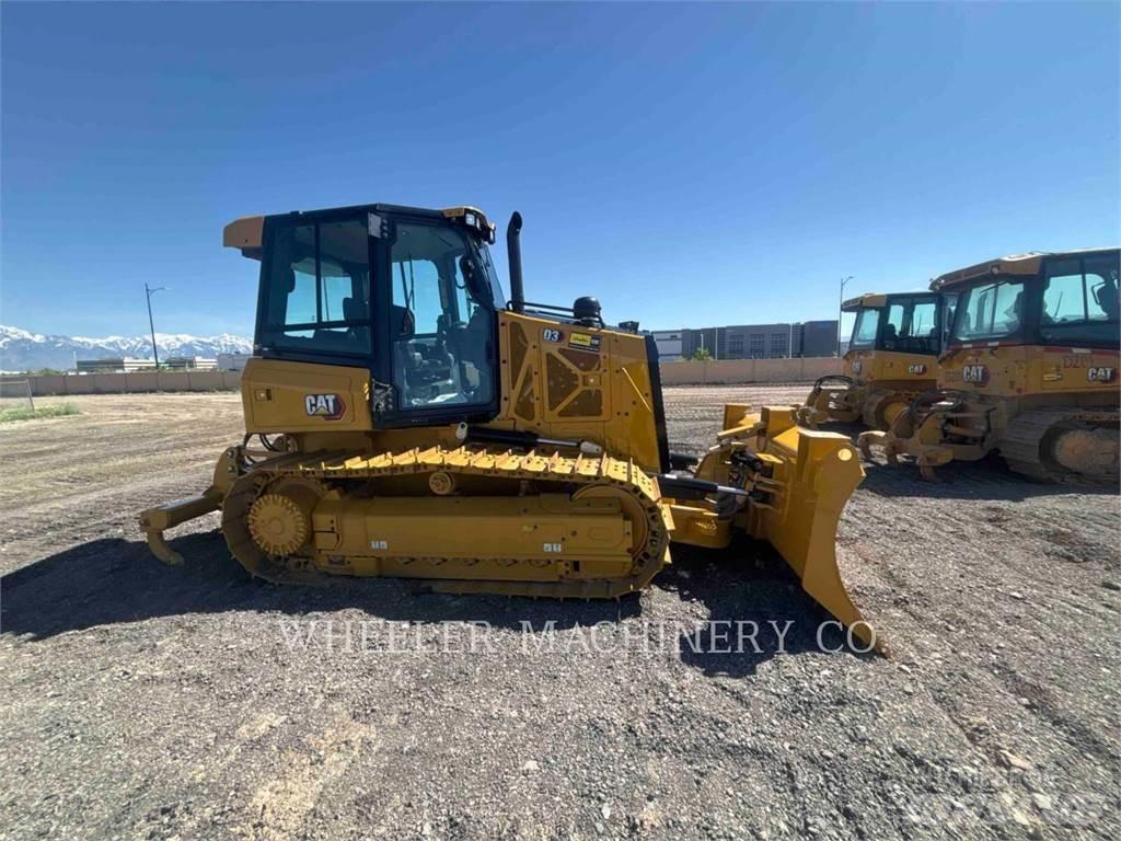 CAT D3 XL بلدوزرات مجنزرة