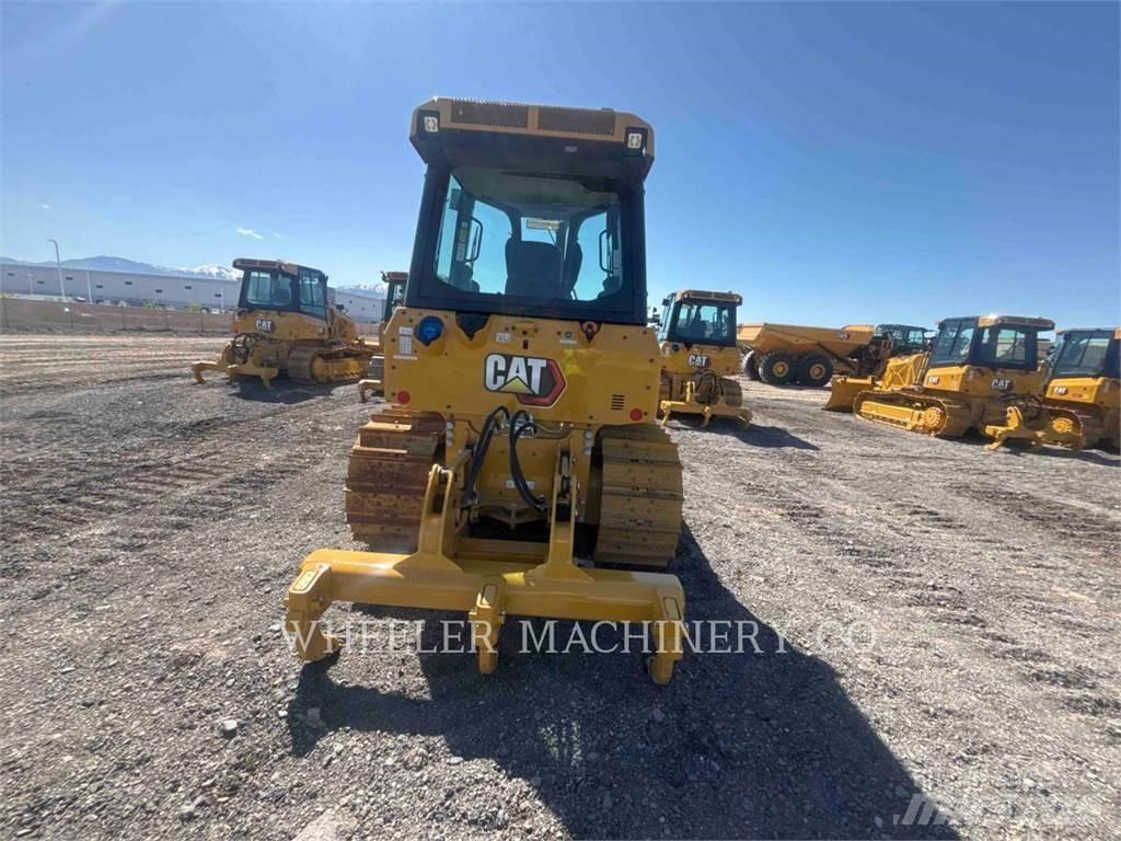 CAT D3 XL بلدوزرات مجنزرة