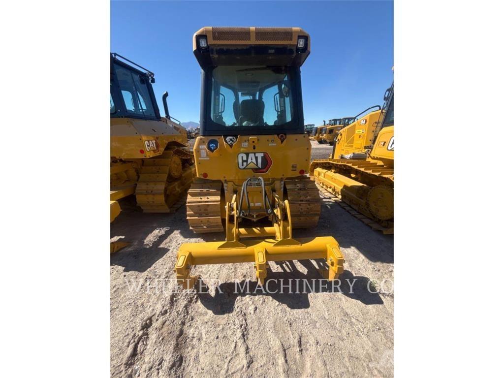 CAT D3 XL بلدوزرات مجنزرة