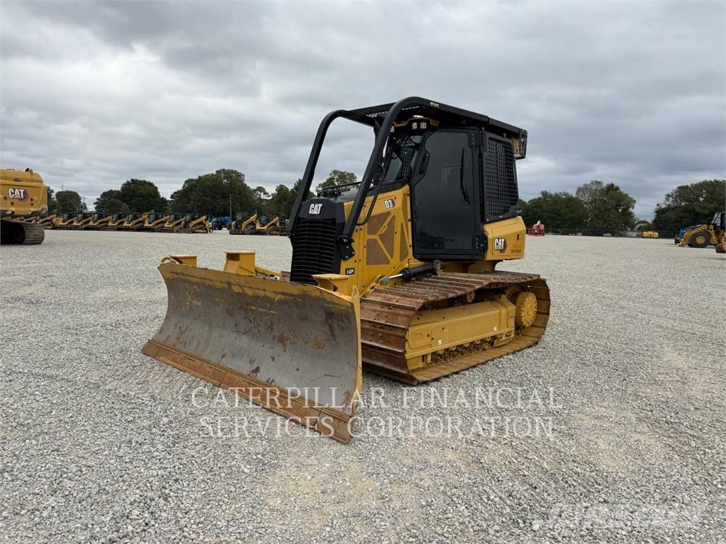 CAT D312LGP بلدوزرات مجنزرة