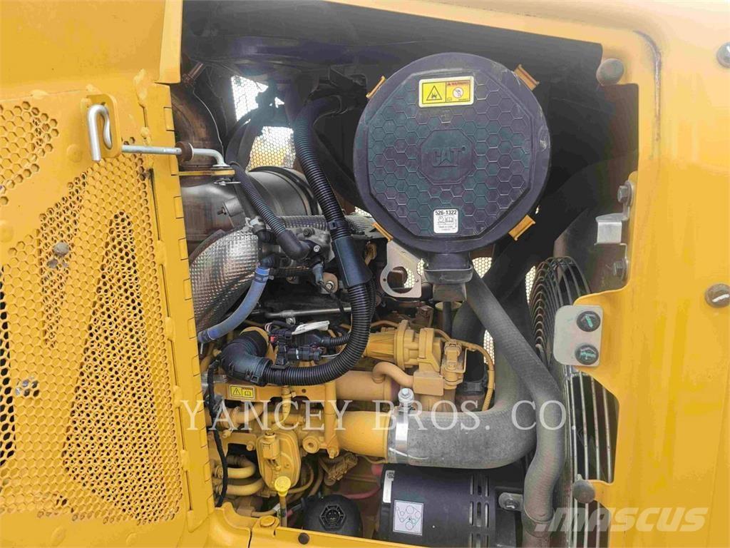 CAT D312LGP بلدوزرات مجنزرة