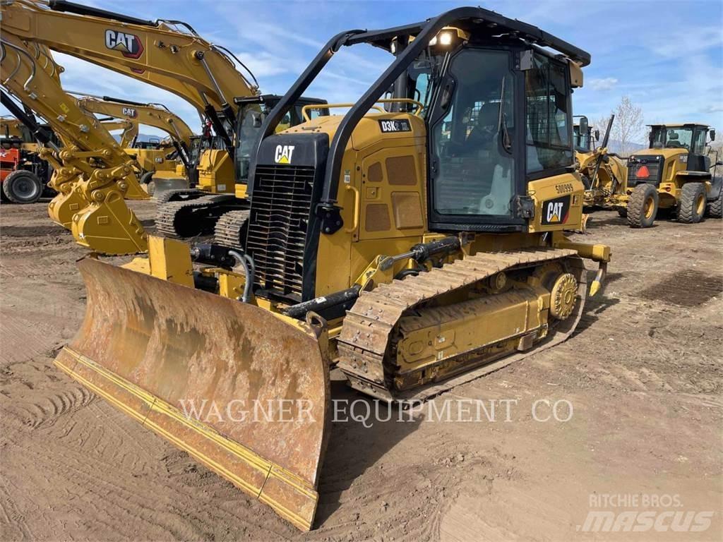 CAT D3K2 XL بلدوزرات مجنزرة