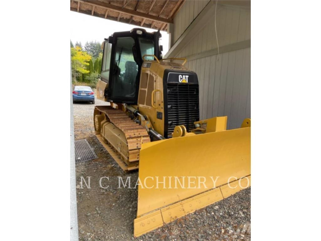 CAT D3K2 XLCB بلدوزرات مجنزرة