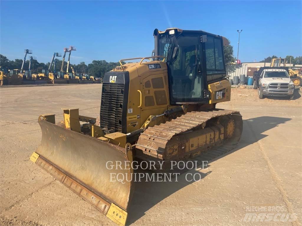 CAT D3K2LGP بلدوزرات مجنزرة