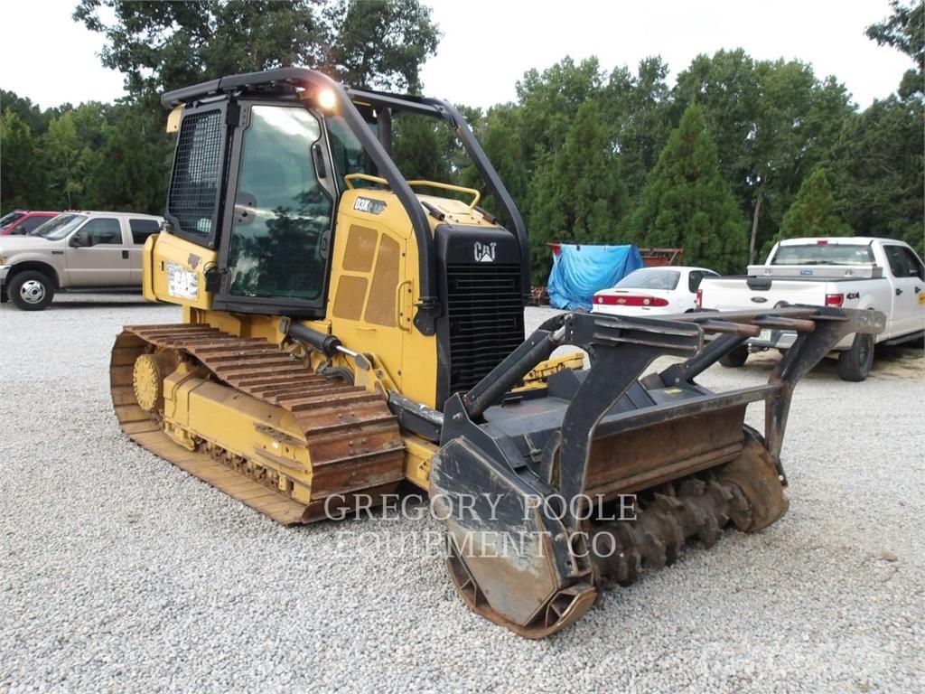CAT D3K2LGP بلدوزرات مجنزرة