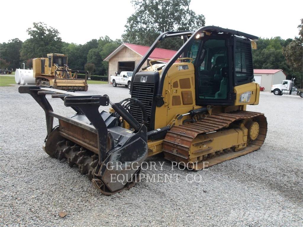 CAT D3K2LGP بلدوزرات مجنزرة