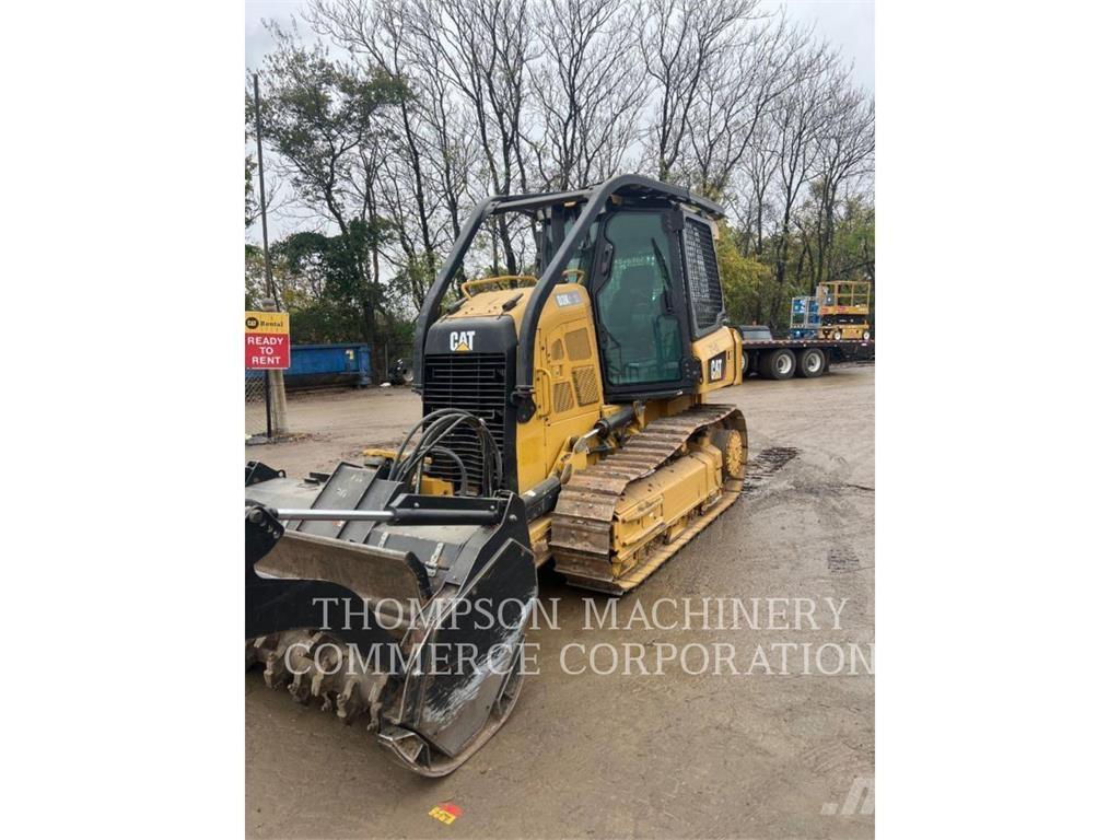 CAT D3K2XLMULC بلدوزرات مجنزرة