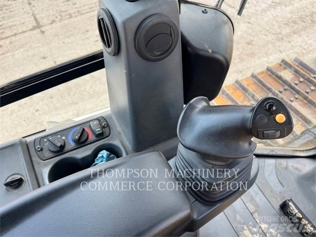 CAT D3LGP بلدوزرات مجنزرة