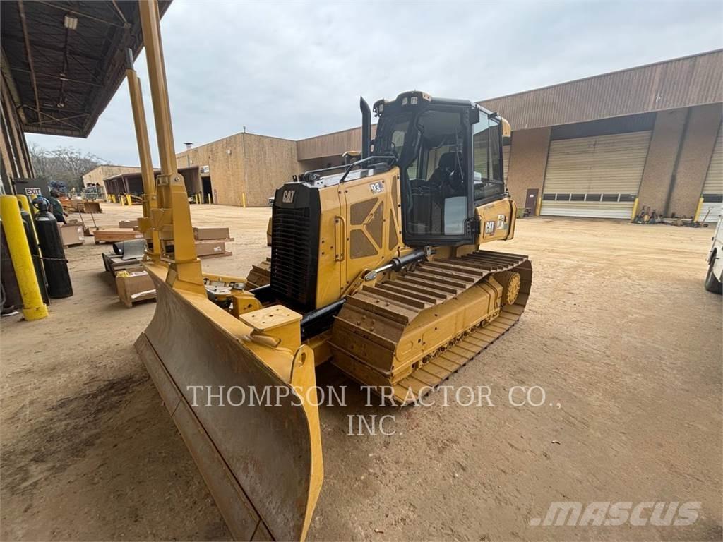CAT D3LGP بلدوزرات مجنزرة