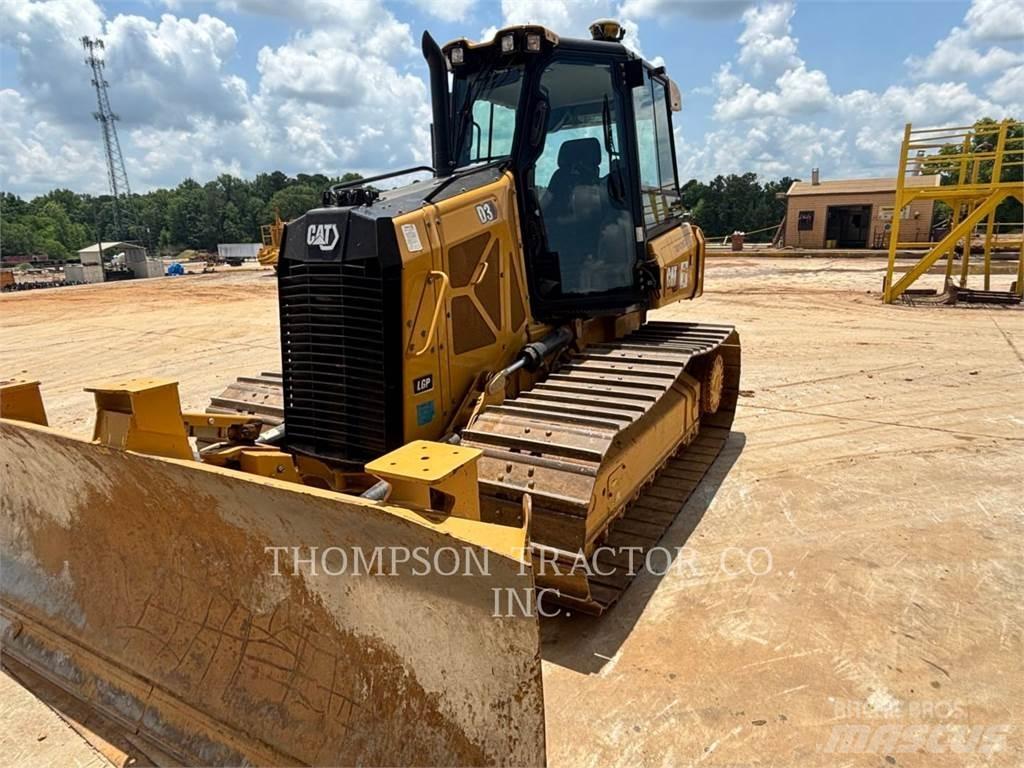 CAT D3LGP بلدوزرات مجنزرة