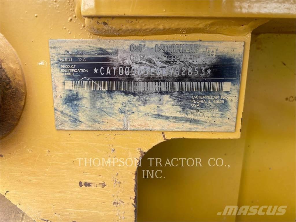 CAT D3LGP بلدوزرات مجنزرة