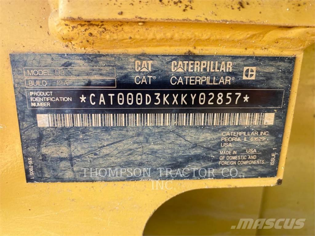 CAT D3LGP بلدوزرات مجنزرة