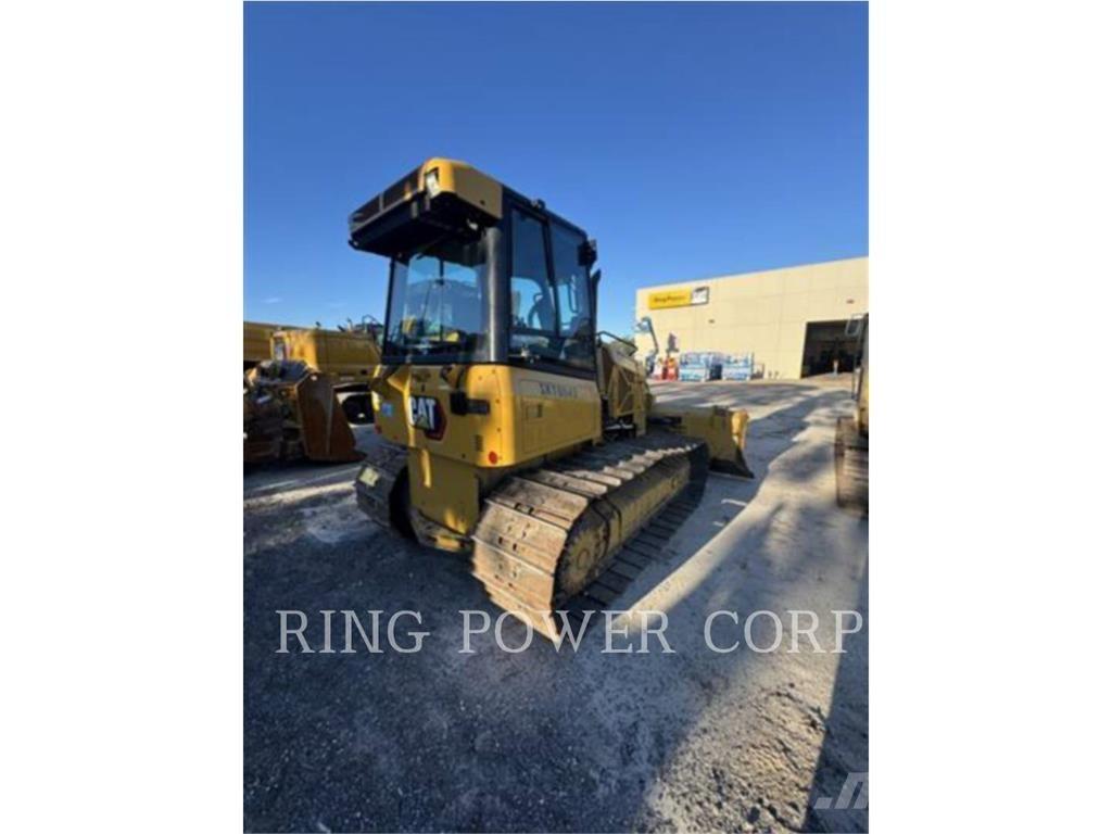 CAT D3LGP بلدوزرات مجنزرة
