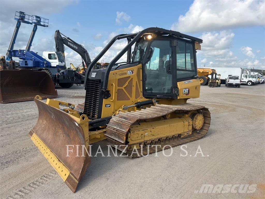 CAT D3LGP بلدوزرات مجنزرة