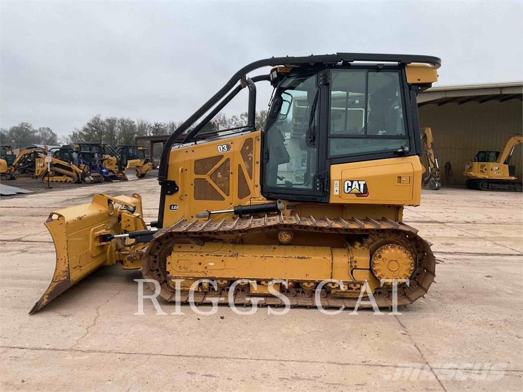 CAT D3LGP بلدوزرات مجنزرة