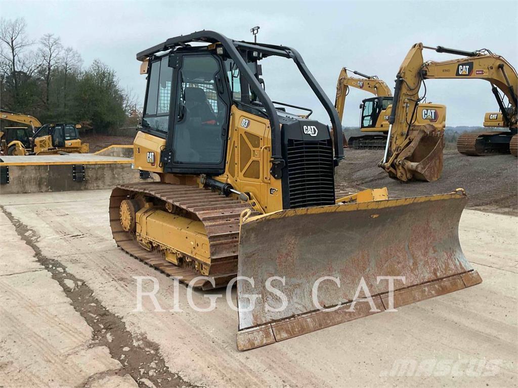 CAT D3LGP بلدوزرات مجنزرة