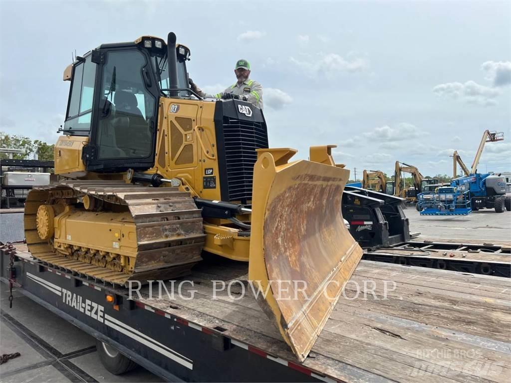 CAT D3LGP3D بلدوزرات مجنزرة