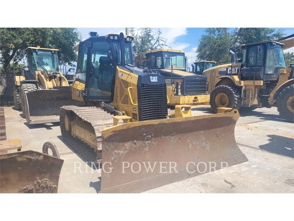 CAT D3LGPEW بلدوزرات مجنزرة